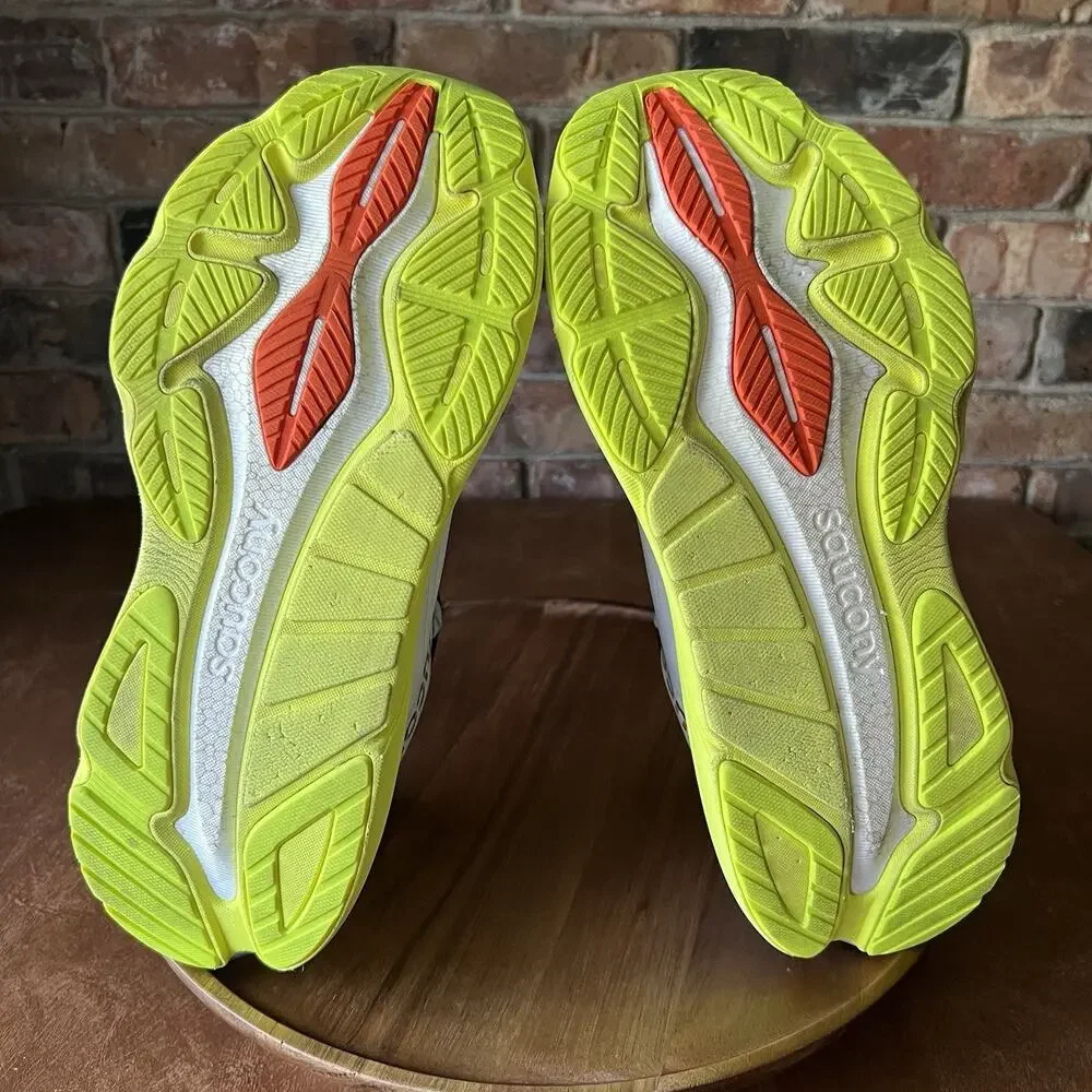 Saucony Hurricane 24 Max Cushion White Gray Men’s 11 W Running Shoes Sneakers